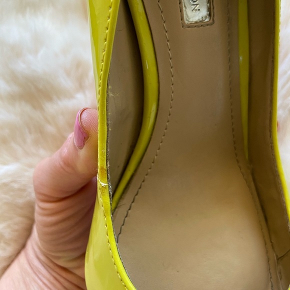 Bcbgeneration patent neon pumps - Picture 8 of 8